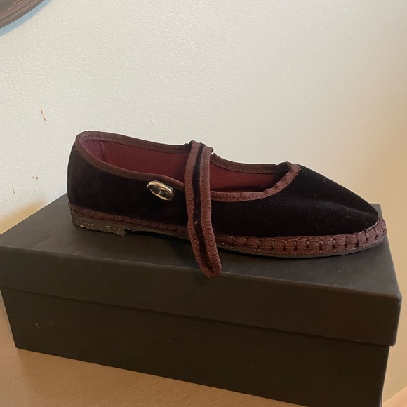 Flableus Shoes - Flabelus Brown Suede Flats